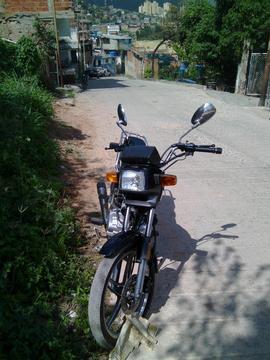 Vendo Moto Empire Horse