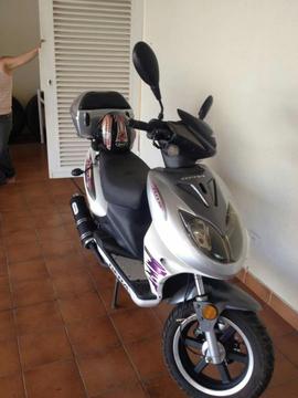 Vendo Moto Bera 150 ..de Puño..nueva