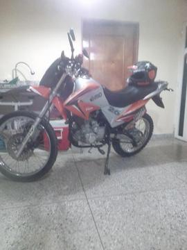 MOTO TREPADOR 200