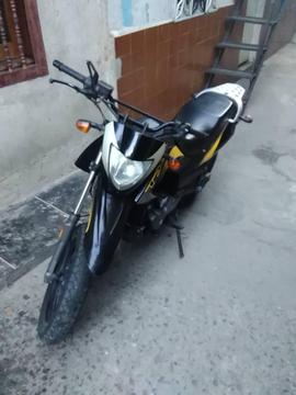 Moto Impire Tx 200