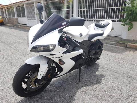 Yamaha R1