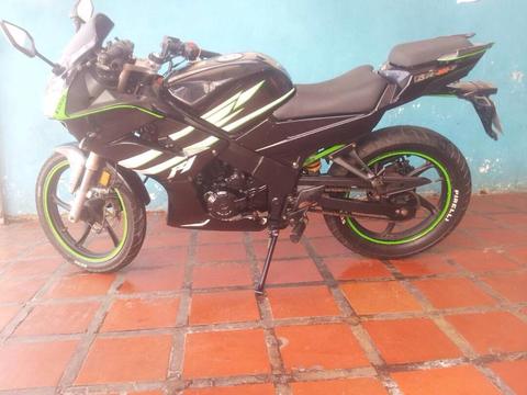 Moto R1