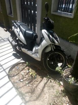 Vendo Moto Al Dia