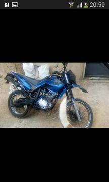 Vendo Moto Enduro Skygo