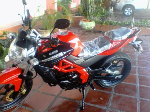 Moto Xtreet Nueva Virga