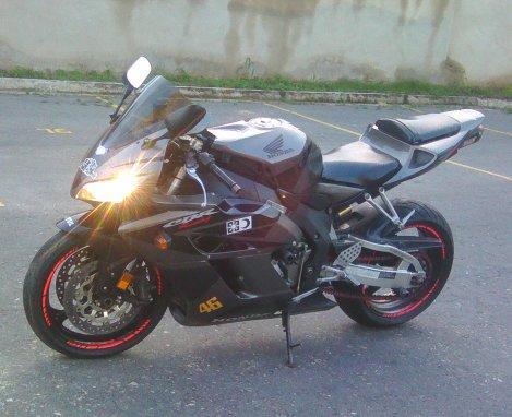 vendo mi cbr 600cc 2005