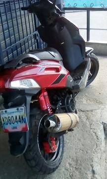 Vendo Buena Moto Varata