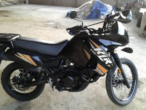 Se vende Moto Kawasaki KLR 650