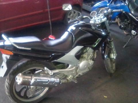 Vendo Moto Yamaha Fazer 250