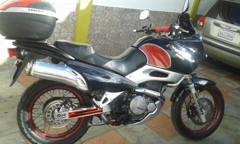 suzuki 650cc freewind 2006