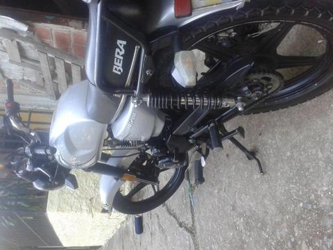 Vendo mi moto bera 200