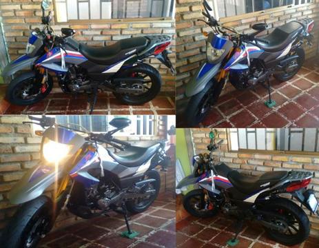 Vendo Moto Tx 200