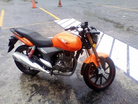 Vendo moto RKV