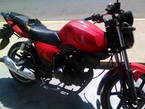 Se vende Arsen II por motivo de viaje 04146935732 detalles de pintura