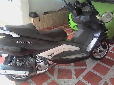 Se vende moto skygo 2013