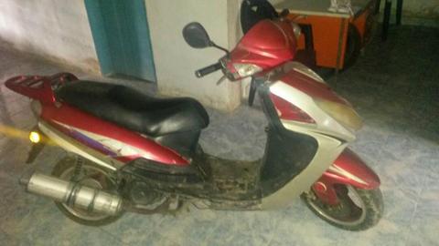 vendo moto automatica