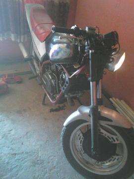 Moto Honda Barata