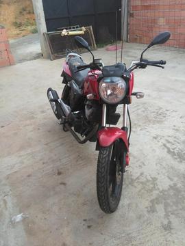 Se vende moto speed 2014