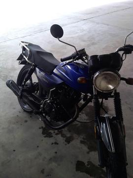 Vendo mi moto UM max 150 azul cuachos nuevo