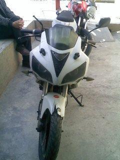 MOTO bera R1 200