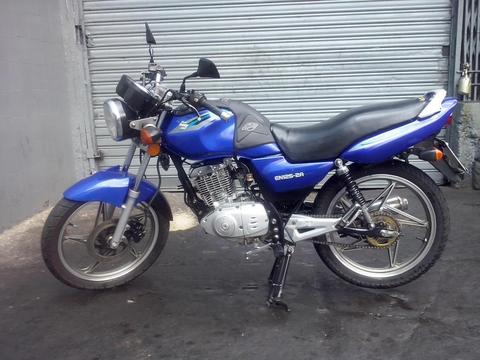 Suzuki en 125