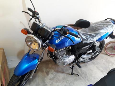 Suzuki En125 2016