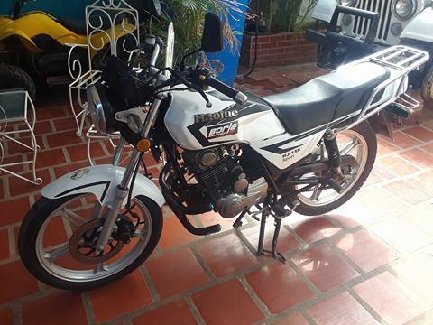 vendo moto haojue misma suzuki 2014