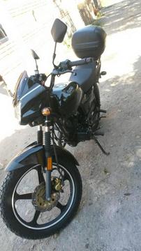 Se vende UM 150 Original