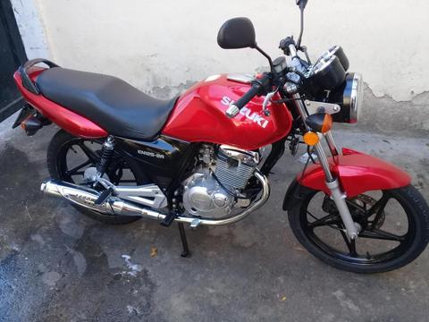 vendo suzuki EN 125 año 2013