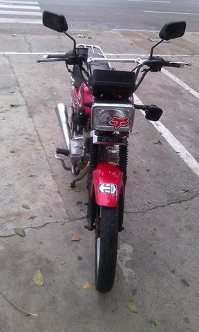 Vendo moto MD aguila 2012