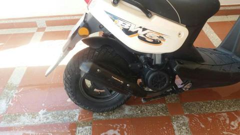 Vendo Moto Poco Uso 2014 Me Voy Del Pais