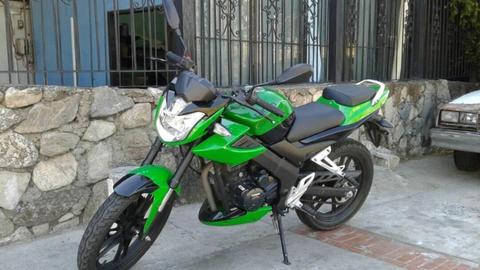 Vendo Moto 2015