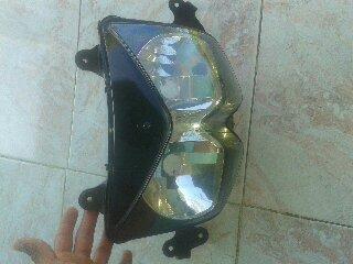 OFERTA VENDO FARO Y TABLERO ORIGINAL. PARA KLR 650. tlf: 04161510252