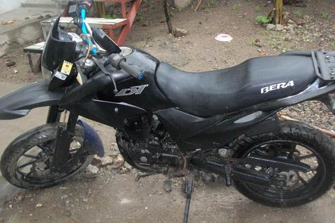 MOTO DT BERA