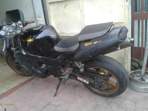 kawasaki ninja94 venta o cambio por carro