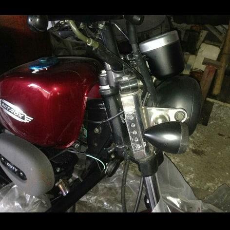 Vendo moto nueva UM NITROX