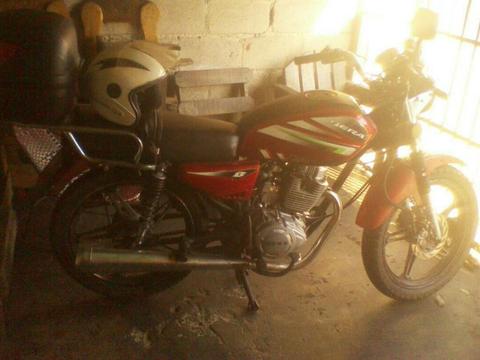 Moto Bera socialista