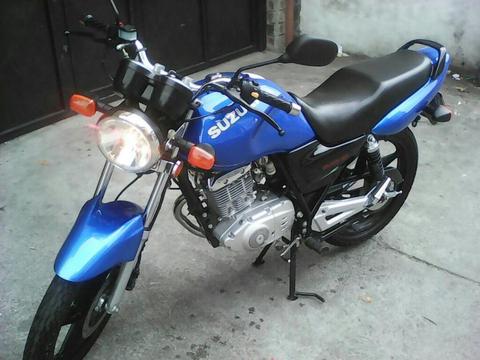 Vendo En125 Suzuki 2014 Nueva