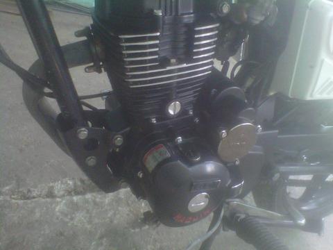 vendo moto md aguila año 2014