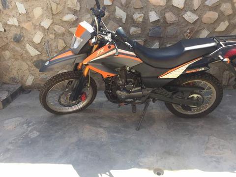 MOTO TX 200 2013 CERO 0 KILOMETROS