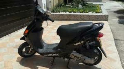 Moto Suzuki Space An100