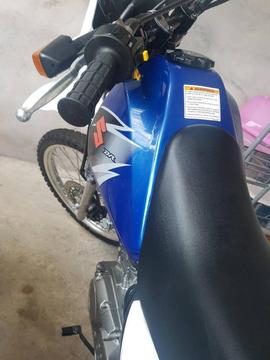 Moto Dr200 Suzuki 2016