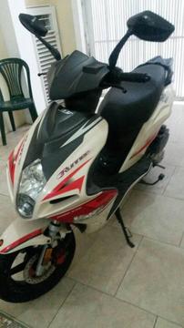 Vendo moto Bera como nueva.! sin detalles