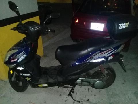 Se vende Scooter Bera Mustang 2014