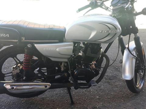 Moto bera 200