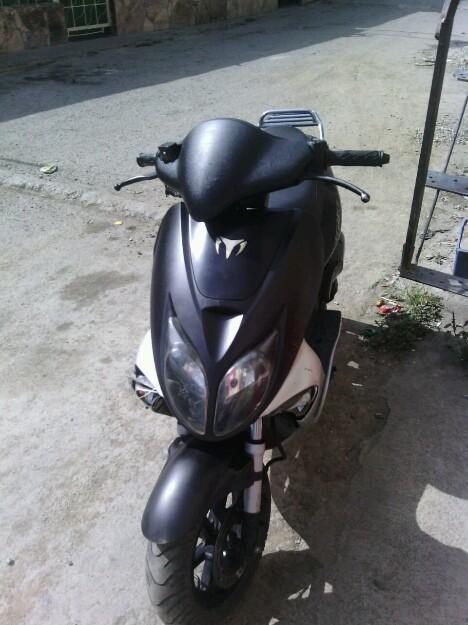 SE VENDE MOTO MATRIS ELEGANSE S