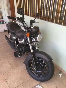 Vendo Moto Enpire 2014 500mil Kilom