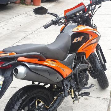 MOTO BERA DT200