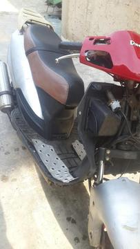 Vendo Moto Escuter 150