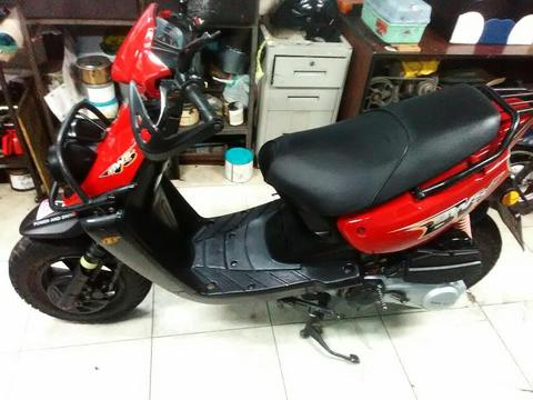 Vendo Moto Bwi